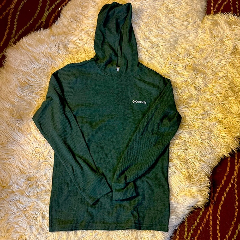 Columbia men’s size medium hooded waffle shirt / thermal - never worn